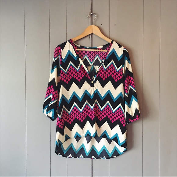 Peach Love California Tops - Cute & colorful Chevron Print Popover Blouse